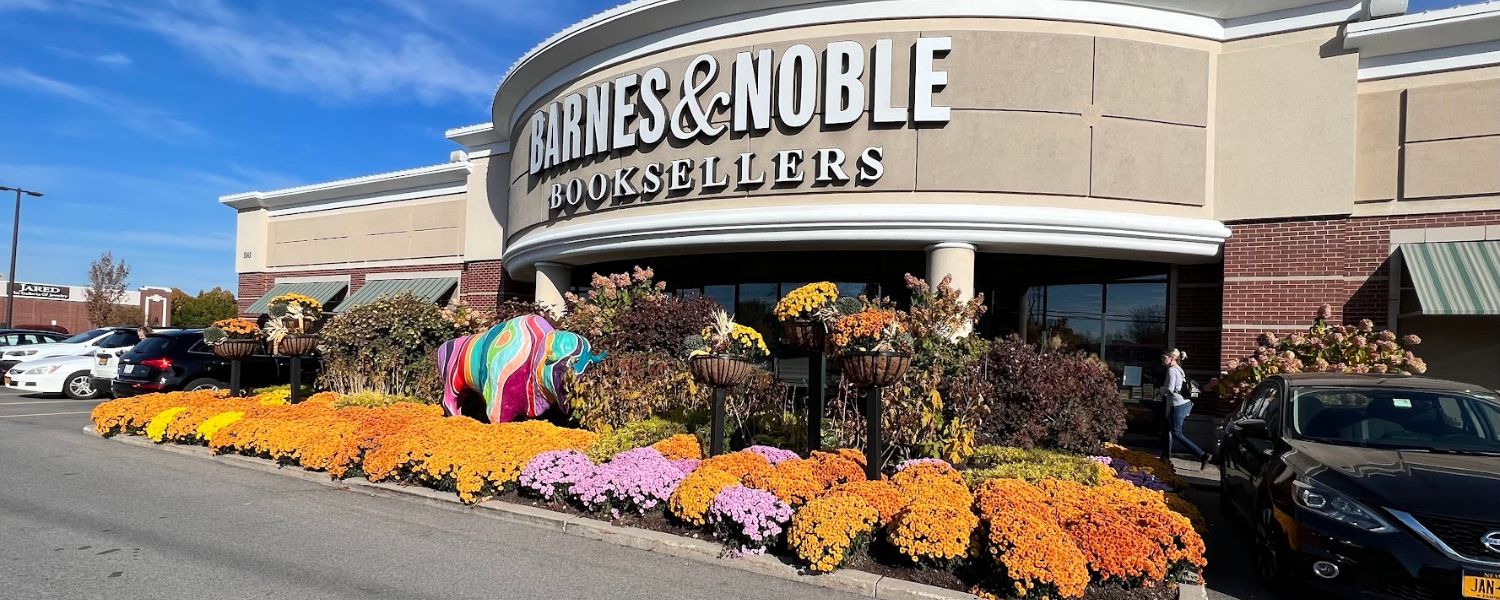 Cross-border retail and outlet malls within 20 minutes